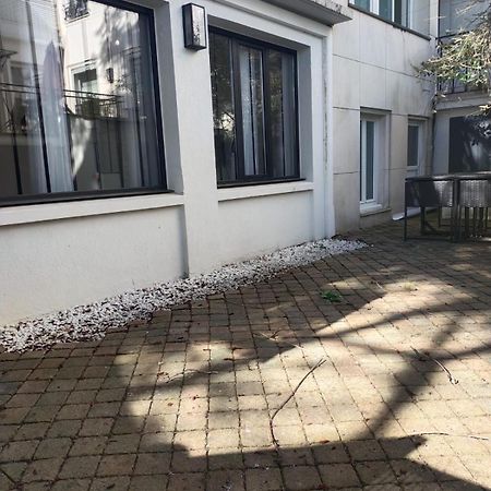 Apartmán 2 Piece Avec Terrasse Ensoleille Suresnes Exteriér fotografie