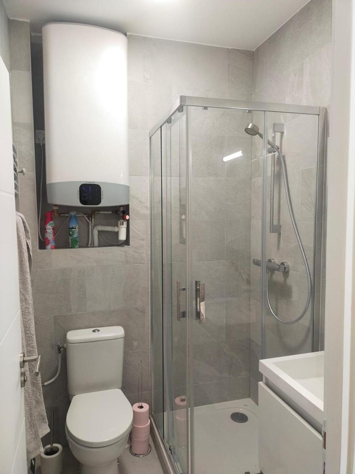 Apartmán 2 Piece Avec Terrasse Ensoleille Suresnes Exteriér fotografie